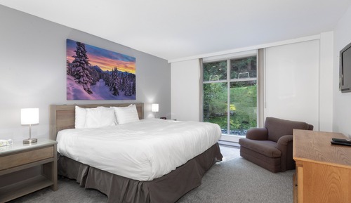 Condo, 2 Bedrooms (Unit 220)