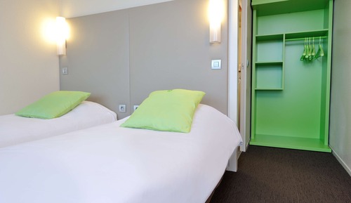 Next Generation, Room, 2 Twin Beds