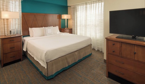 Studio, 1 King Bed with Sofa bed, Non Smoking