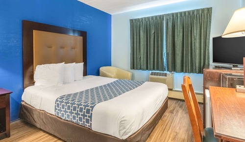 Standard Room, 1 Queen Bed, Non Smoking