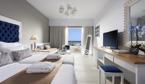 Deluxe Double Room, Partial Sea View