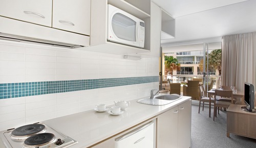1 Bedroom Deluxe Suite - Pool/Ocean View