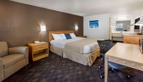 Suite, 1 King Bed