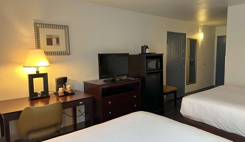 Room, 2 Queen Beds, Accessible, Non Smoking