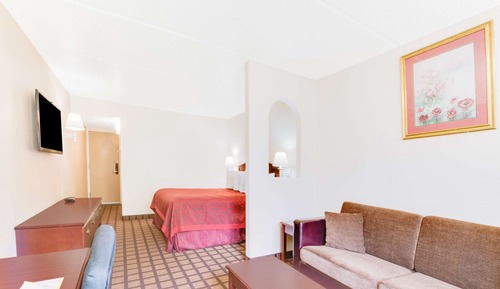 Room, 1 Queen Bed with Sofa bed, Non Smoking
