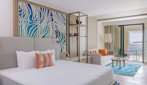 Deluxe Room, 1 King Bed (Ocean Front)