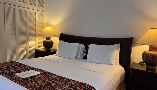 Superior Room, 1 King Bed, Garden View, Ground Floor