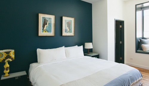 Room, 1 King Bed (Cisneros)