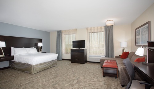 Suite, 1 Queen Bed, Accessible Bathtub, Kitchen (Mobility)