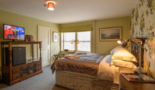 Deluxe Double Room, 1 King Bed (Thomas )