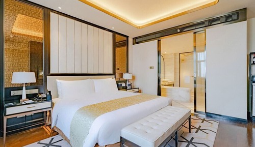 Executive King Room