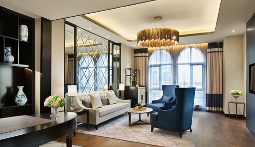 Deluxe Suite
