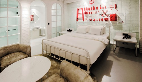 Signature Room