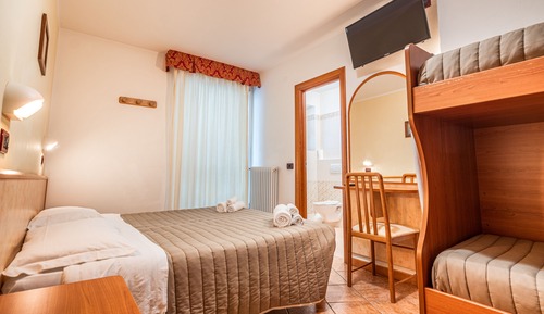 Standard Quadruple Room