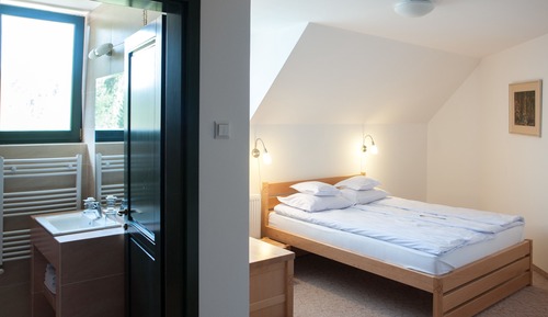 Premium Double Room, 1 Queen Bed, Poolside
