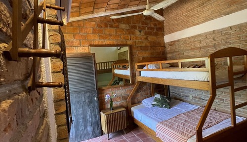 Single Bed, Men Only, Shared Bathroom (Toño)