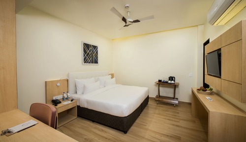 Deluxe Room, 1 King Bed