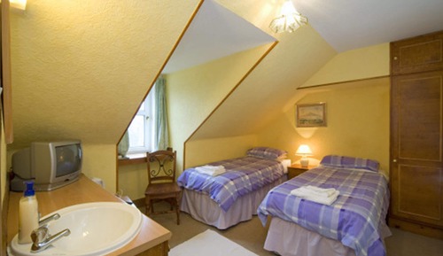 Twin Room, Shared Bathroom