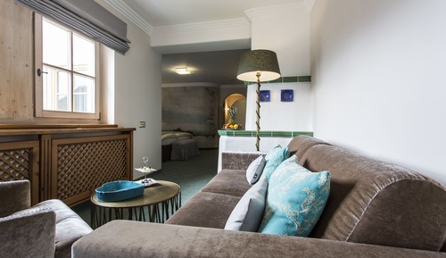 Basic Suite, 1 Bedroom, Non Smoking, Mountain View
