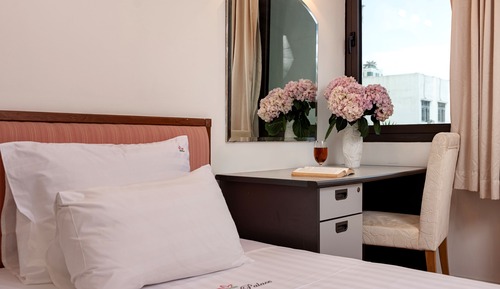 Suite 02 Bedrooms