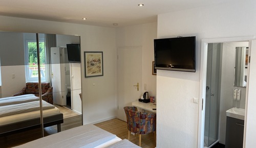Classic Double Room, Ensuite