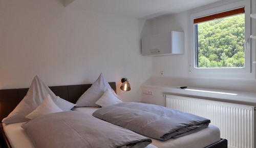 Executive Apartment, Ensuite, River View (Riesling)