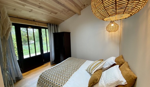 Comfort Cottage, Private Bathroom, Garden View (Gite de Vacances)
