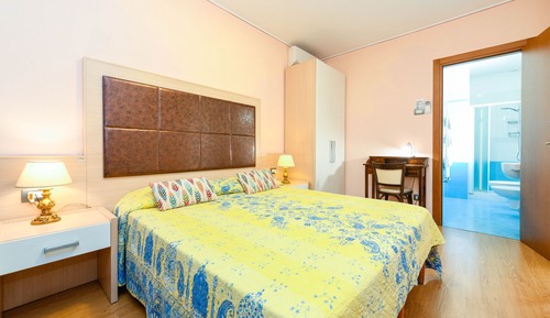 Standard Quadruple Room, Ensuite