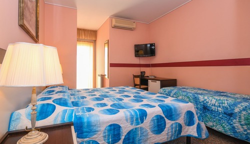 Standard Triple Room, Ensuite