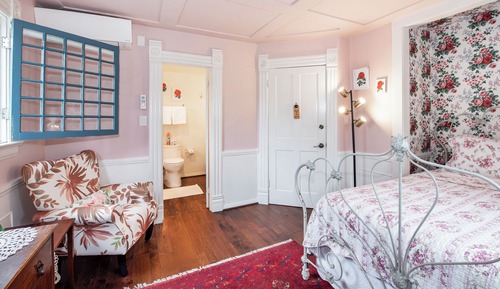 Room, Private Bathroom (Rose Room)