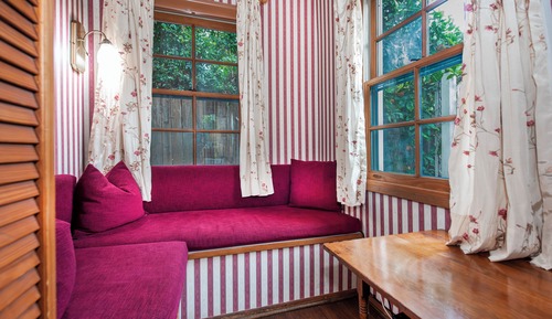 Room, Private Bathroom (Jacaranda Room)