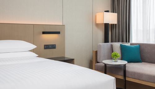 Deluxe Room, 1 King Bed