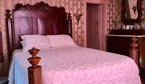 Classic Single Room
