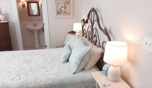 Double Room, 1 Queen Bed