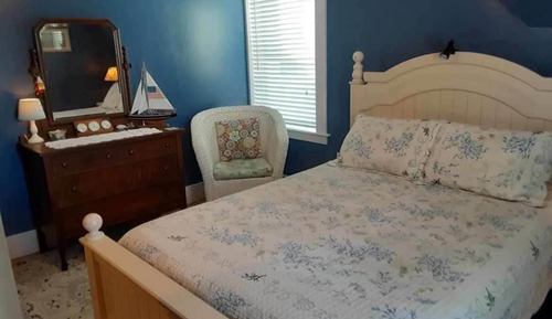 Double Room, 1 Queen Bed