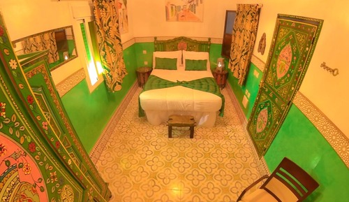 Shah Zaman, habitación doble planta alta