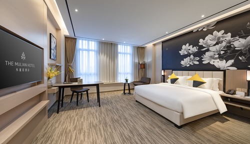 Deluxe King Room