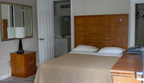 Deluxe Single Room