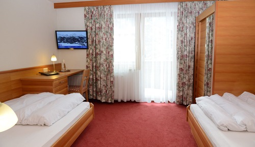Comfort Twin Room