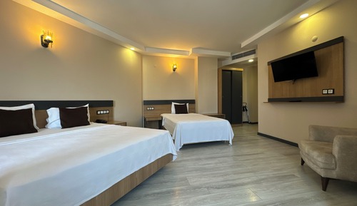 Family Room, 1 Bedroom, City View