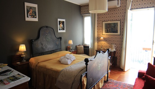 Junior Suite, 1 King Bed, Balcony, Valley View