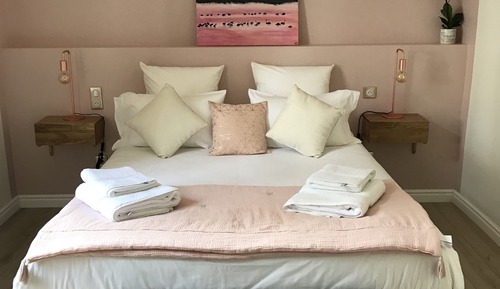 Double or Twin Room, Non Smoking (Poetic)