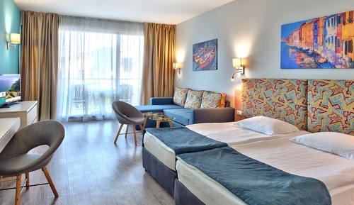 Standard Twin Room