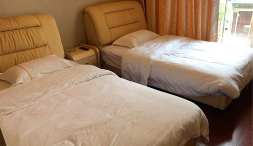 Senior Villa, 10 Bedrooms
