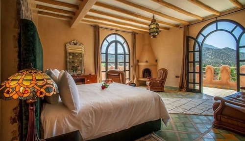 Deluxe Suite, Pool View