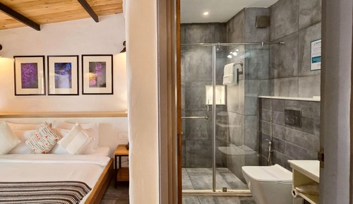 Deluxe Room, 1 Double Bed, Garden View