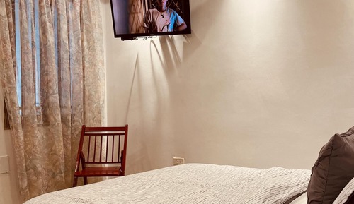 Standard Room, 1 Queen Bed