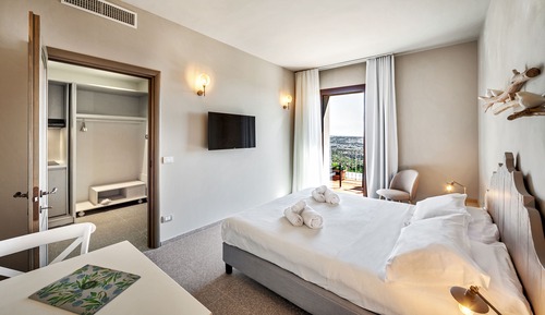 Standard Double Room, 1 Queen Bed