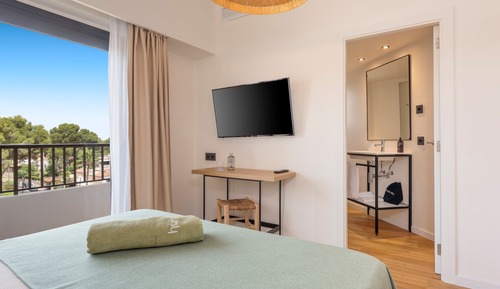 Superior Single Room, Balcony (BRUNCH UNLIMITED)