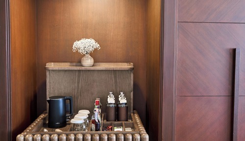 Premier Room, 1 King Bed